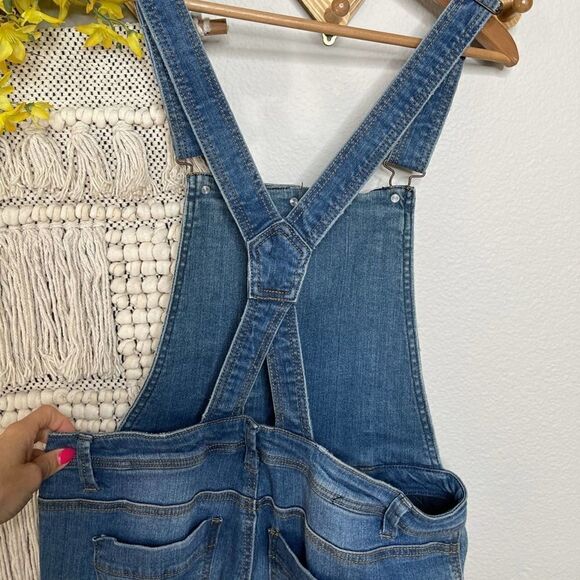 Tinseltown Dark Wash Denim Distressed Overalls Large - Picture 5 of 10